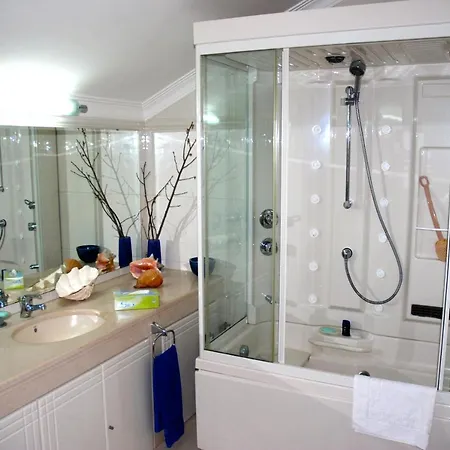 Blue - 4 Bedroom Sea View In Amazing *